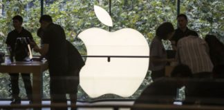 Apple Slammed by US Lawmakers for 'Censorship' of Apps at China's Behest