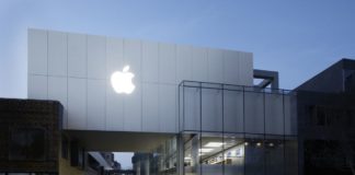 Apple opens its revamped bug bounty program to the public