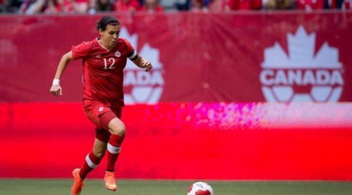 Burnaby's Christine Sinclair becomes the all-time leading scorer in international soccer