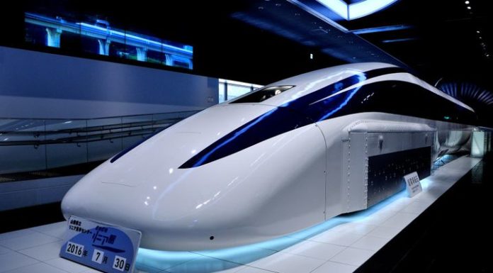 Japan's ultrafast bullet train shows off wireless power supply
