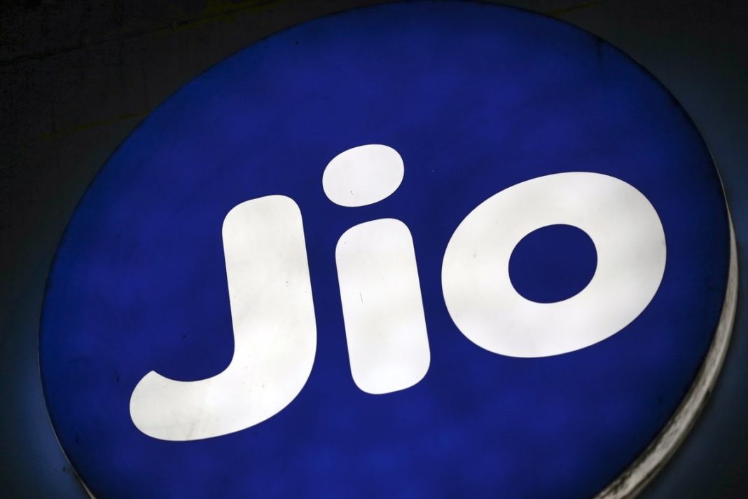 Reliance starts trials of JioMart shopping portal across India
