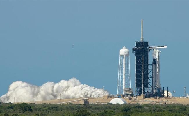 SpaceX’s First Crewed Space Flight Set to Launch on May 27 as NASA Gives Green Light
