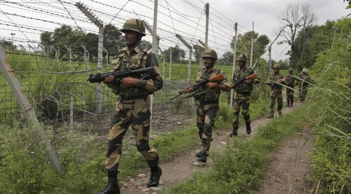 Kashmir: 5 security forces and 2 rebels killed in a gun battle