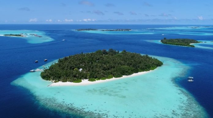 The Maldives is now open to all global tourists. Here's how they're doing it
