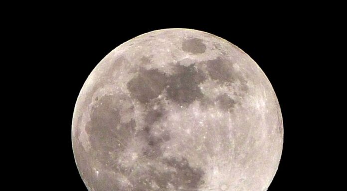 China and Russia plan to build a moon research station together