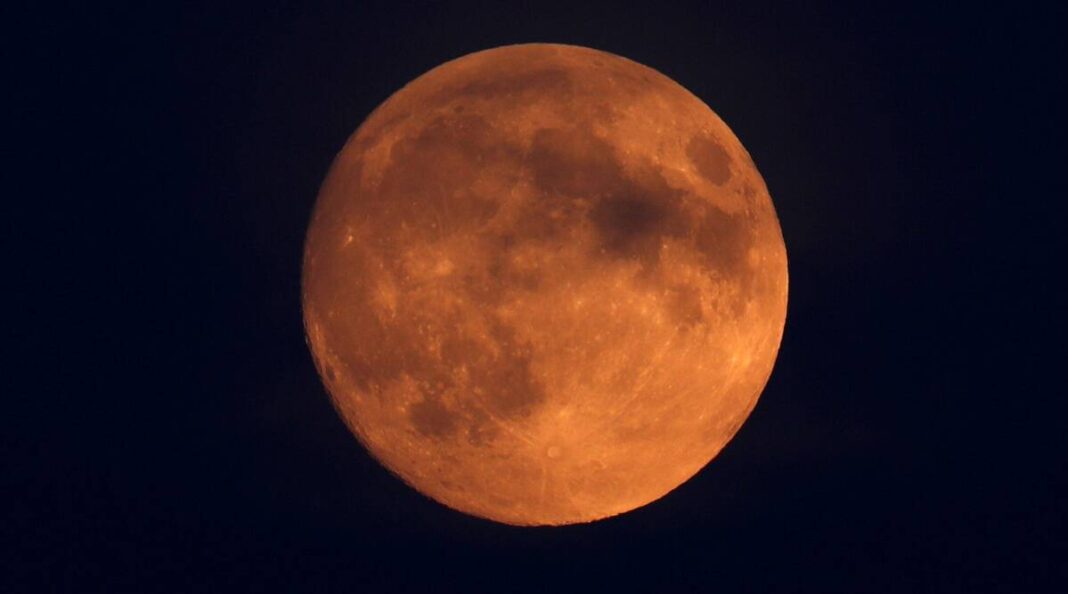 Lunar Eclipse 2021: Blood Moon and Total Eclipse Year Will Appear on May 26