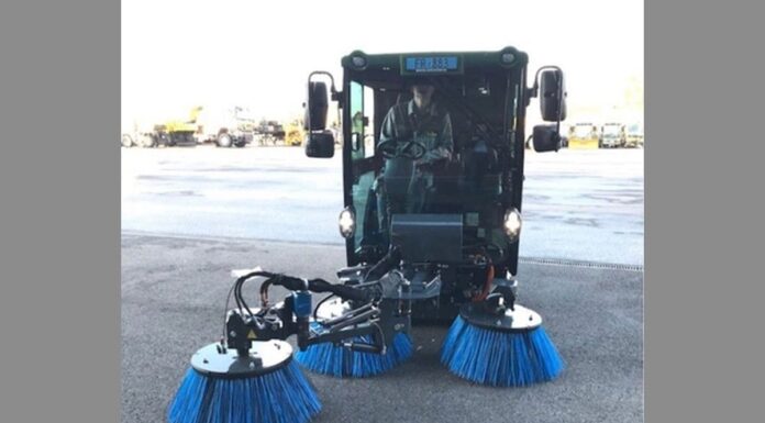 All-Electric Road Sweepers Could Come to Delhi Soon
